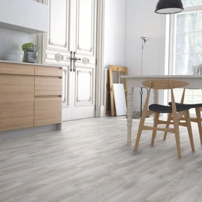 Laminált padló 8 mm/32/V4 Vista tölgy 7843