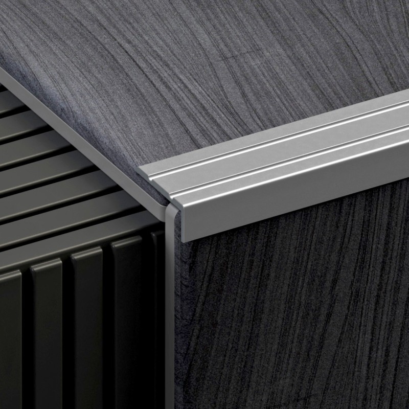 Öntapadós lépcsőélvédő 24,5x10 mm eloxált matt ezüst