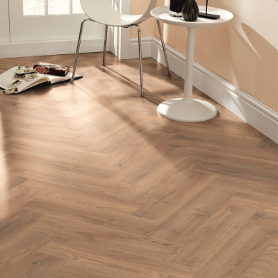 Prémium vízálló laminált padló 8 mm/32/V4 Historic tölgy 5947 (Szinkronstruktúr)